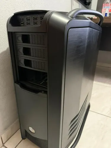 GABINETE COOLER MASTER COSMOS II