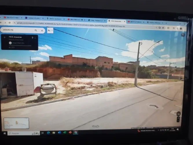 Vende urgente lote de terreno plano escriturado na vila mariana em paracatu  mg
