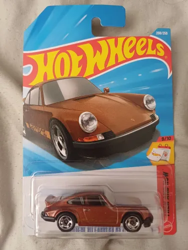Porsche 911Carrera RS 2.7 Hot Wheels 1:64