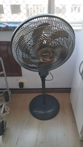 Ventilador de pé Mallory Chronus 