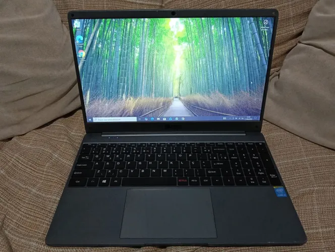 Notebook Login Intel i3