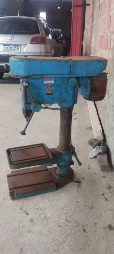 Furadeira de bancada profissional