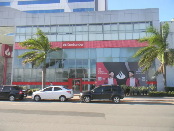 Ponto comercial/Loja/Box para aluguel tem 997 metros quadrados em Civit II - Serra - ES