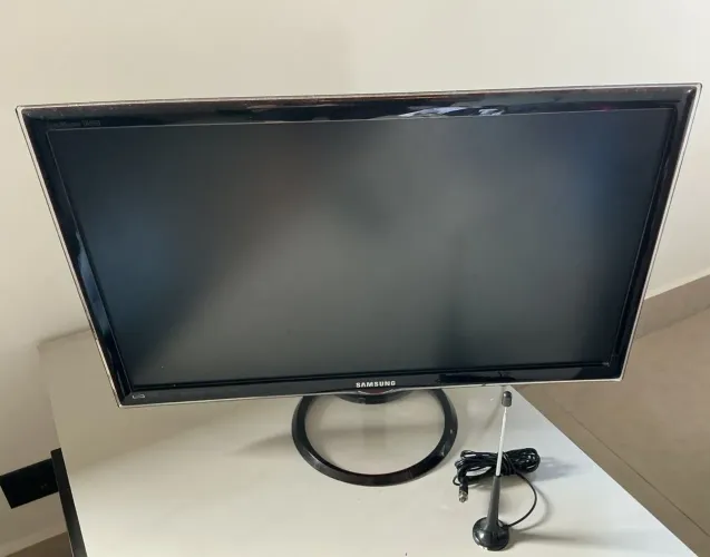 TV/monitor SAMSUNG 27 pol