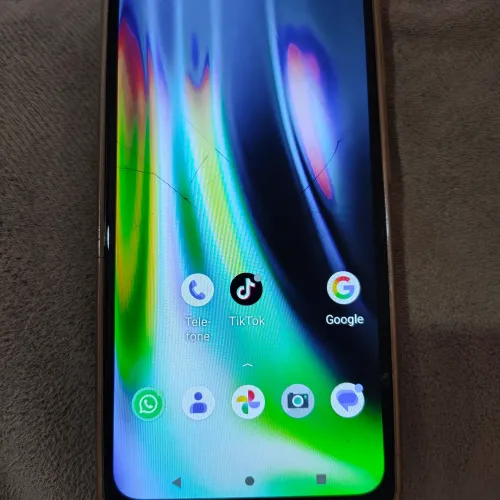 Celular Moto g9 play 64gb Tela trincada e troca de bateria 
