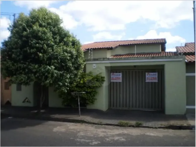 Casa Para Venda No Bairro Planalto Em Uberlândia