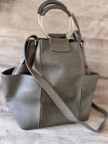 Bolsa Arezzo couro legítimo ( NOVA )