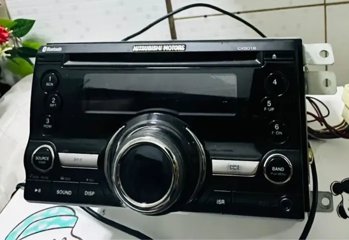 Multimídia Original Mitsubishi Clarion CX501B + Moldura OEM