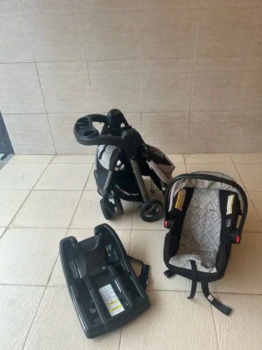 Carrinho + bb conforto Graco