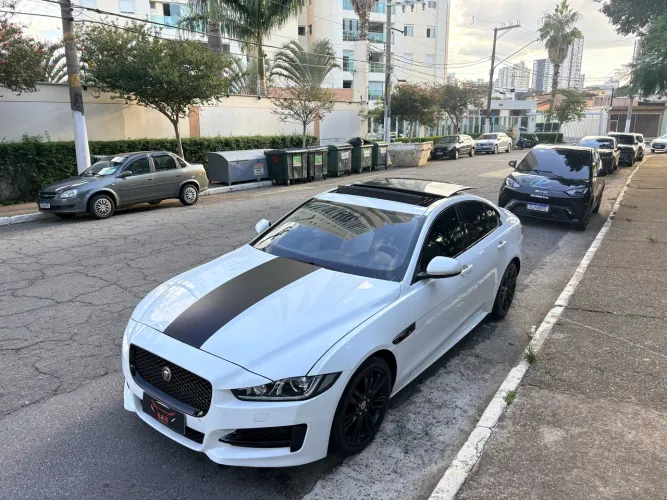 Jaguar XE 2.0 Turboch. R-sport 240/250cv Aut. 2017