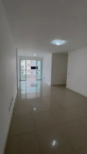 Alugo Ed. Fuad Naked com 3 qts sendo 1 suíte