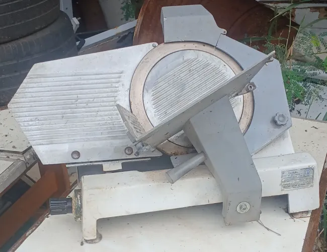 Cortador de frios Gural Bivolt