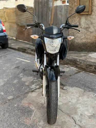 Fan 160 2018 muito nova