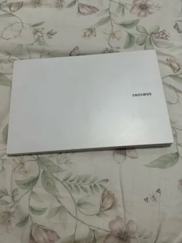 NOTEBOOK SAMSUNG CORE i3