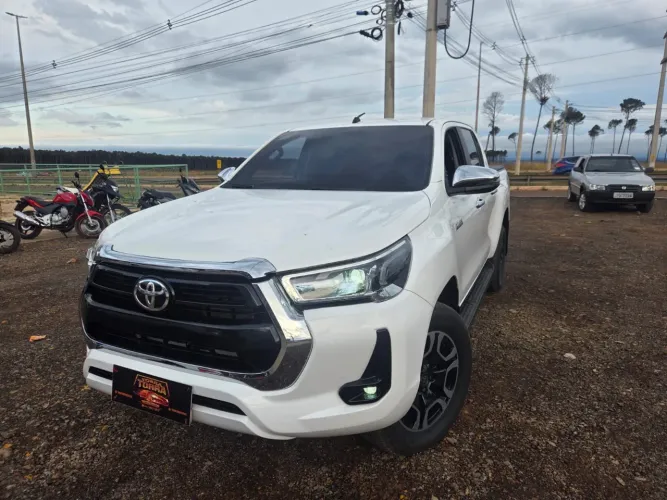 Toyota Hilux CD 4X4 2.8 Diesel Mec. 2021