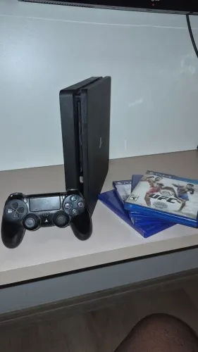 PlayStation 4 slim 1Tb 