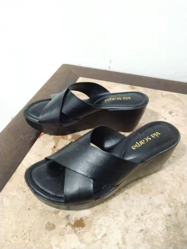 Sapato semi-novo em perfeito estado