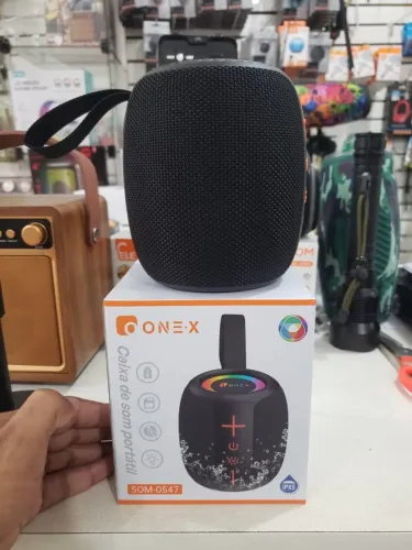 Caixa de Som Portátil Bluetooth Potente Resistente a Água (Novo)