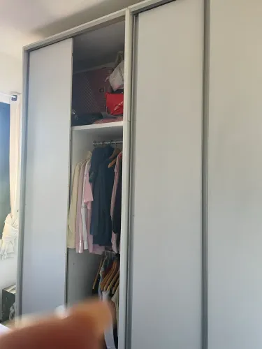 Guarda roupa MDF 4 portas 4 gavetas e maleiro