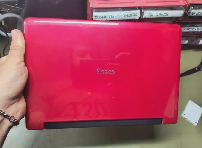 Notebook Philco vermelho básico - teclado e mouse USB - sem bateria
