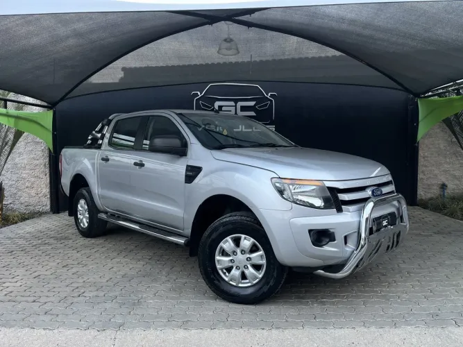 Ford Ranger XLS 2.5 16V 4X2 CD Flex 2015