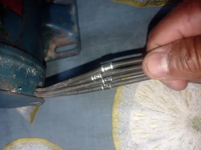Vendo motor de indução monofásico com defeito