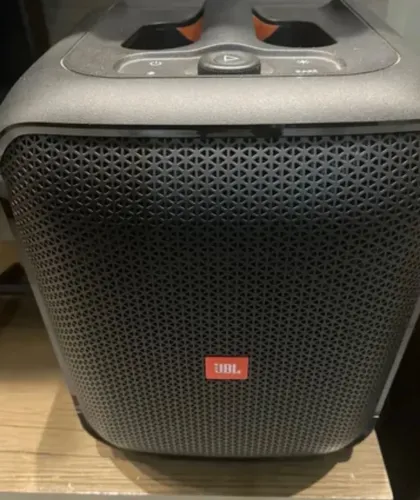 Jbl Encore Essencial em perfeito estado