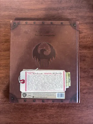 A maleta de criaturas livro animais fantásticos