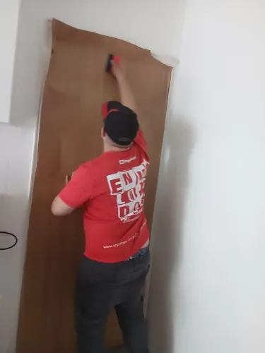Portas revestimento freijó