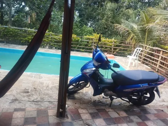 Honda biz capitão América