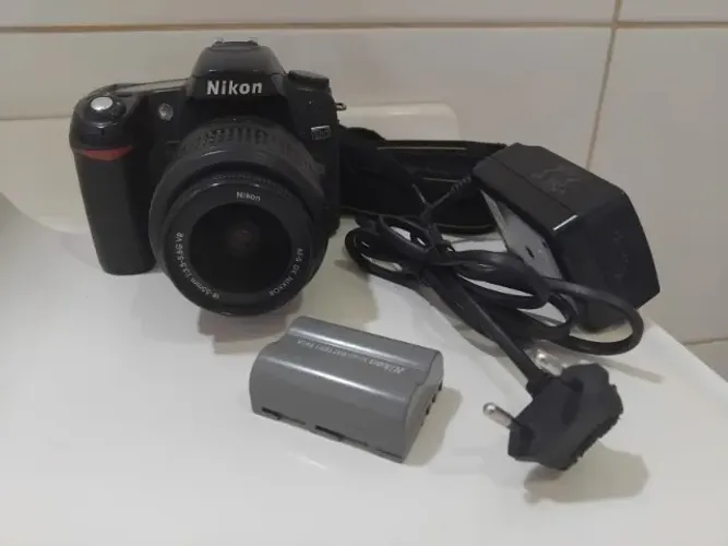 Camera DSLR Nikon D80