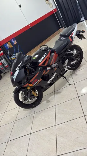 GSX-R1000 SRAD (Raridade)