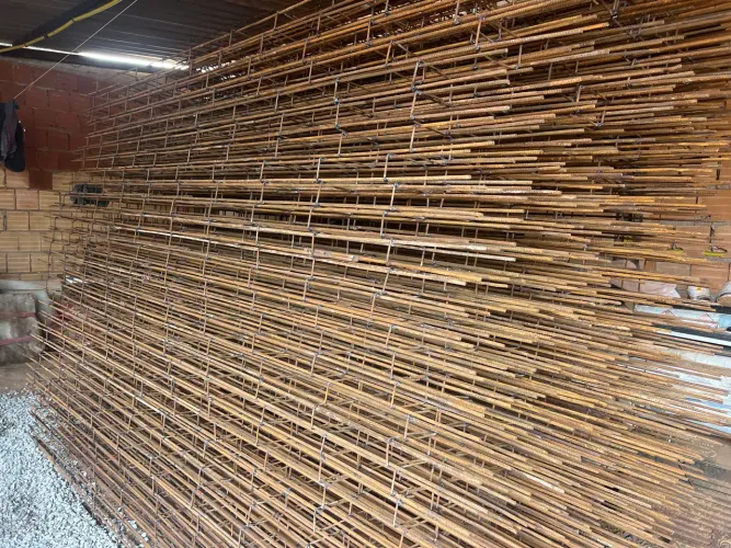 Colunas 5/16 de 3 metros por 31$