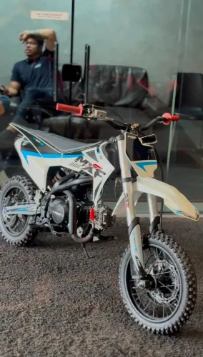 Moto Pro Racing 110cc automática 2025 semi nova