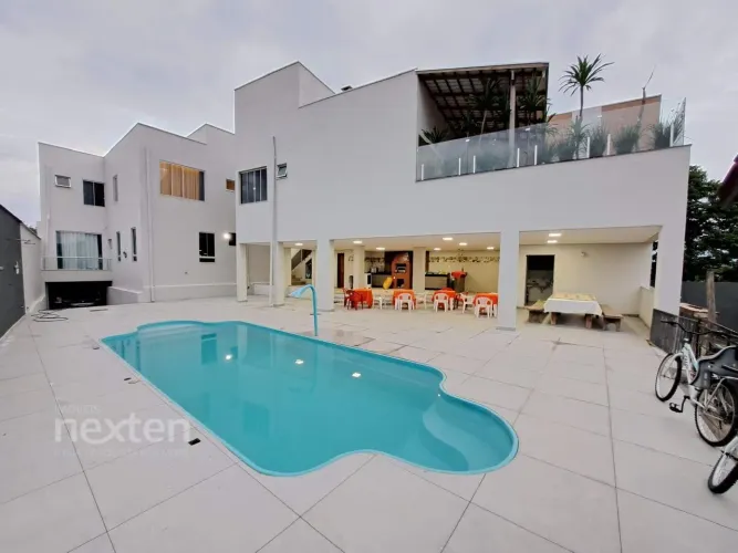 Casa para Venda em Itabira, Santa Tereza (Cvrd), 7 dormitórios, 3 suítes, 7 banheiros, 4 v