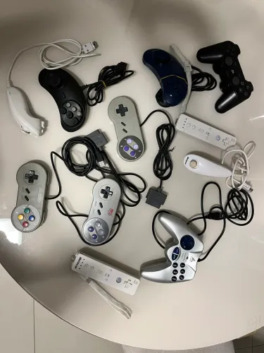 Lote Controles Consoles diversos NO ESTADO