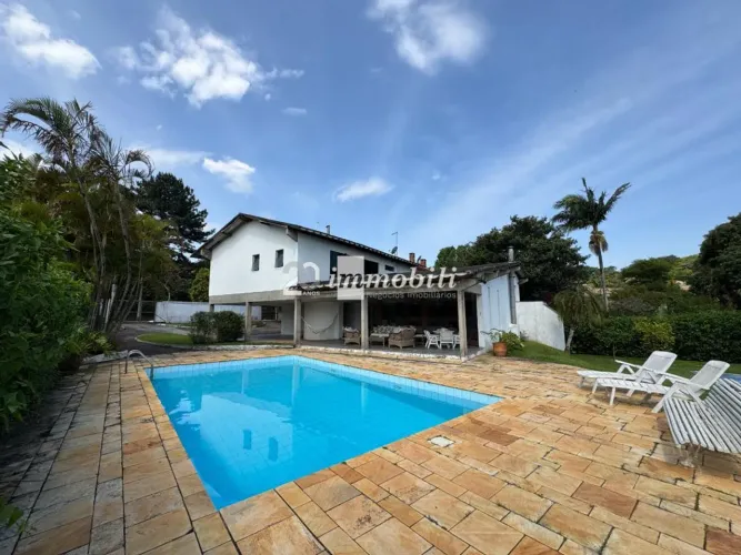 Casa para alugar em Cotia, Granja Viana, com 4 quartos, com 549.25 m², Villa Vianna