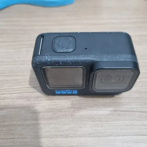 GOPRO 12 BLACK C/ 3 BATERIAS E CARTÃO 128Gb