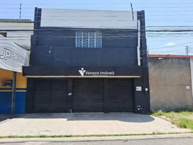 Ponto Comercial com 200m² e Mezanino para Aluguel | Bairro São Pedro