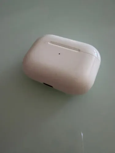 AirPod geração 1 com estojo de carregamento
