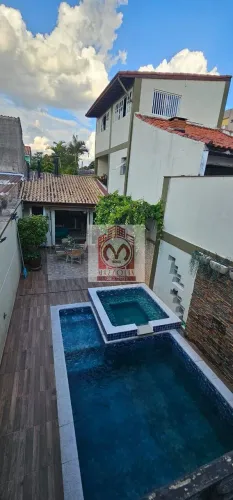 Casa Assobrada com piscina a venda 3 quartos - Santa Maria- Santo Andre