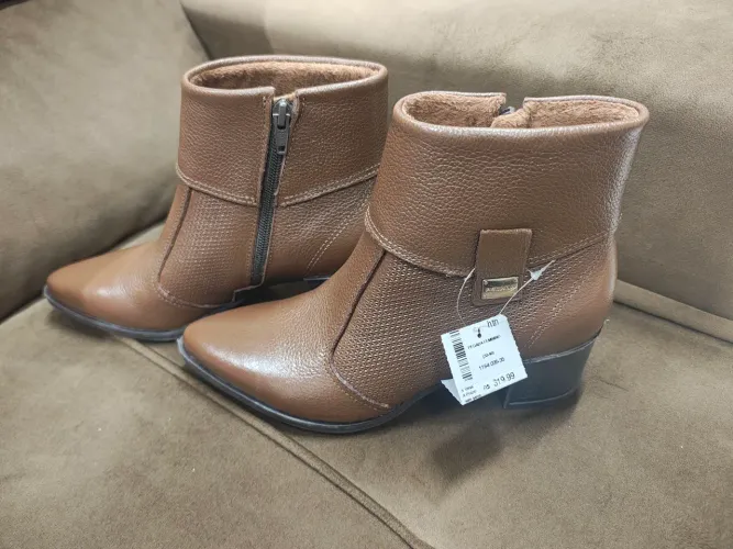 Bota cano curto