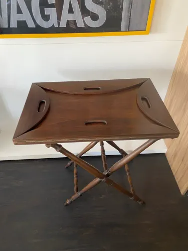 mesa dobrável de madeira com bandeja - retrô