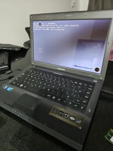 Samsung notebook r440 - Tela ruim