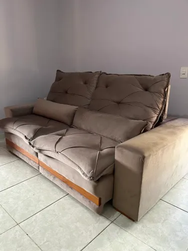 Sofá retrate semi novo