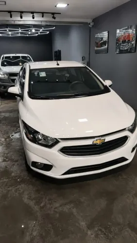 Chevrolet Onix Hatch LT 1.0 8V Flex Mec. 4P 2017