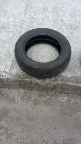 Vende se 02 pneus dar pra rodar bom .marca AMAZER.