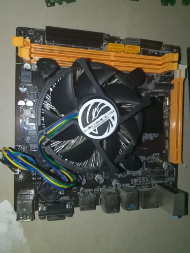 Vendo placa mãe com i5 de terceira geração, ssd e memória ram