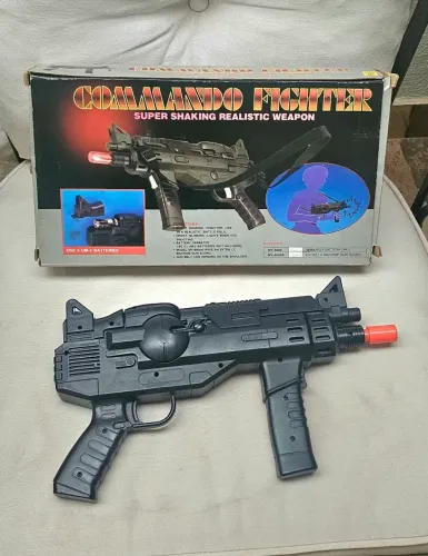 Brinquedo Antigo Commando Fighter Metralhadora Anos 80/90 - 100% Funcionando
