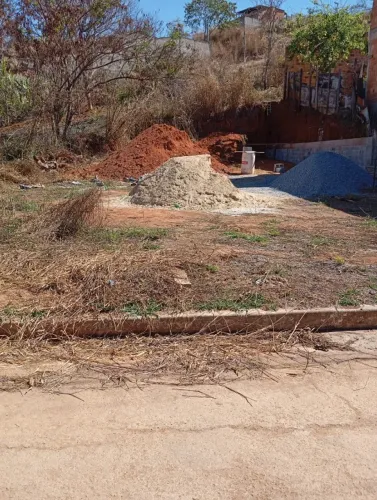Lote 100% Plano e Pronto p/ Construir